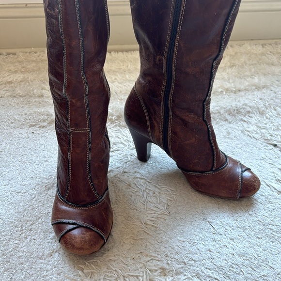 Dr. Scholl’s Illusion Boot - Picture 6 of 10